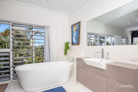 Property photo of 1/3 Sandown Avenue Bundall QLD 4217