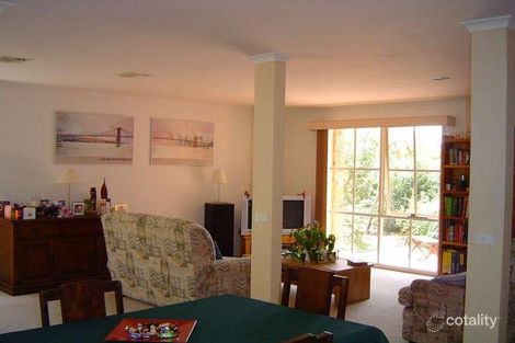 Property photo of 30 Jacaranda Crescent Mornington VIC 3931