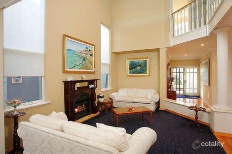 Property photo of 14 Chipperfield Court Mosman Park WA 6012