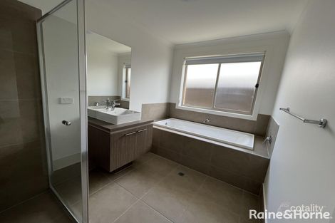 25 Desiree St, Munno Para, SA 5115