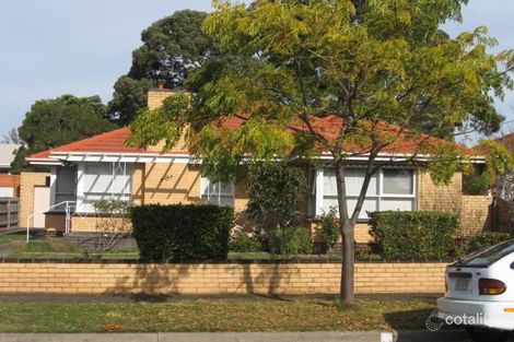 8 Gladesville Dr, Bentleigh East, VIC 3165