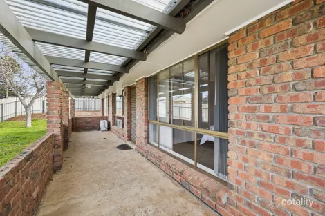 Property photo of 2 Karyn Crescent Reynella SA 5161