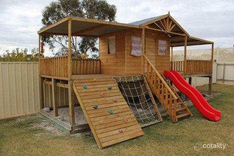 Property photo of 4 Caridi Close Merredin WA 6415