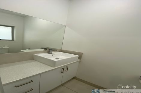 Property photo of 8/6 Little Windrock Lane Craigieburn VIC 3064