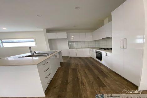 Property photo of 8/6 Little Windrock Lane Craigieburn VIC 3064