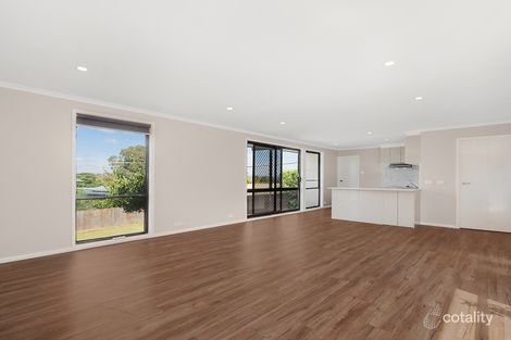 Property photo of 8 Wayal Place Giralang ACT 2617