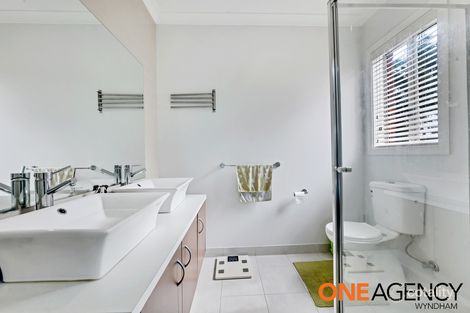 Property photo of 59 Eagleridge Promenade Tarneit VIC 3029