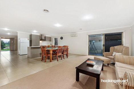 Property photo of 15 Turitable Way Caroline Springs VIC 3023