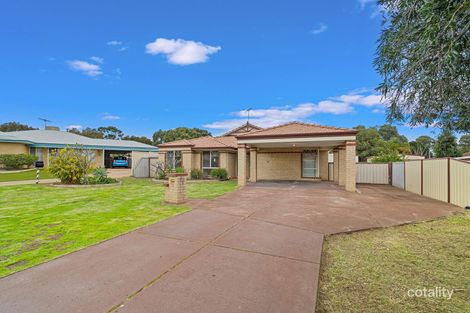 Property photo of 5 Monclair Court Meadow Springs WA 6210