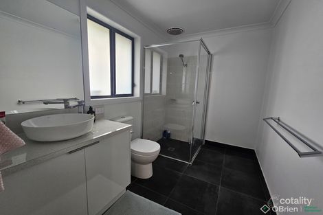 Property photo of 5 Isdell Place West Wodonga VIC 3690