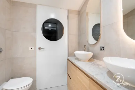 Property photo of 43 Glenmore Drive Ashmore QLD 4214