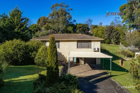 Property photo of 8 Highfield Road Ambleside TAS 7310