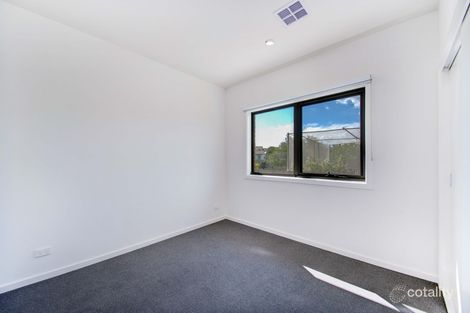 Property photo of 3/2 The Drive Rosebud VIC 3939