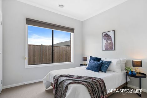 Property photo of 76 Murray Road Thornhill Park VIC 3335