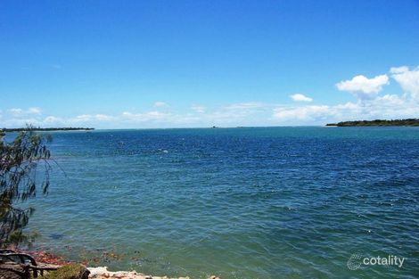 3 Mcintosh Ave, Elliott Heads, QLD 4670