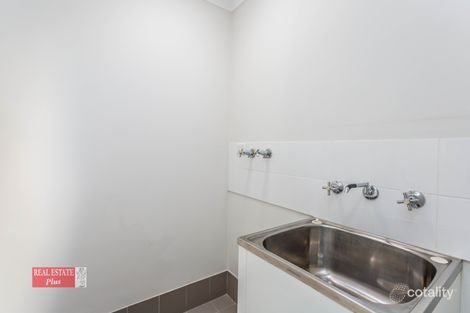 Property photo of 2/7 Templeman Place Midland WA 6056