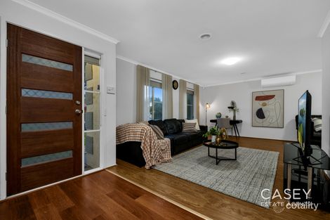 Property photo of 15 Dutton Close Lynbrook VIC 3975