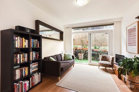 2/141 Clarke St, Northcote, VIC 3070