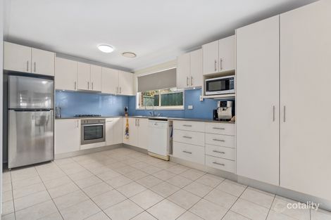Property photo of 42 Tamworth Crescent Hoxton Park NSW 2171