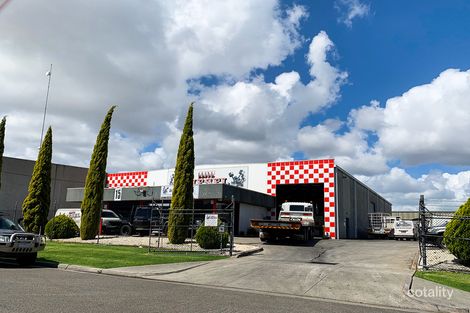 15 Luisa Ave, Dandenong South, VIC 3175