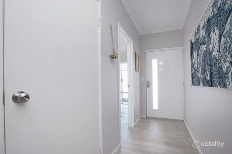 Property photo of 86 Sapphire Drive Treeby WA 6164