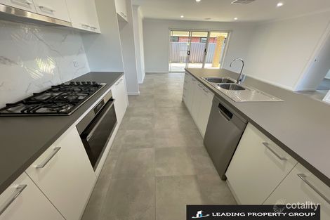 Property photo of 138 Birchgrove Crescent Thurgoona NSW 2640