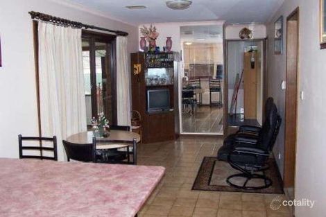 Property photo of 21 Gregory Crescent Lake Albert NSW 2650