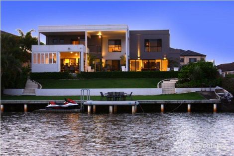 24 Clear Water Bay Ave, Clear Island Waters, QLD 4226