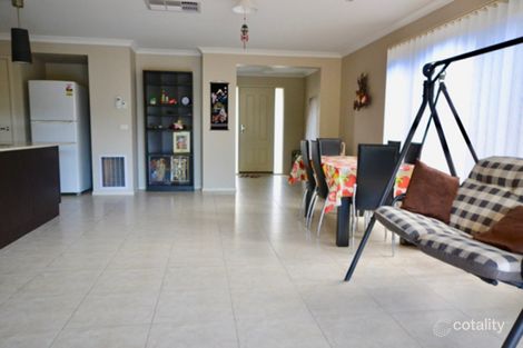 Property photo of 16 Beagle Street Cranbourne East VIC 3977