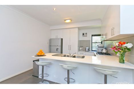 Property photo of 1/2 Syracuse Street Redland Bay QLD 4165