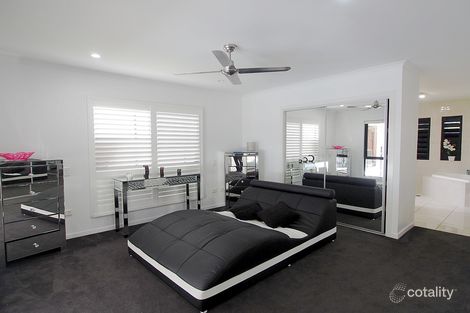Property photo of 19 Macleay Crescent Pacific Paradise QLD 4564