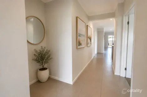 Property photo of 26 Clover Crescent Boyne Island QLD 4680