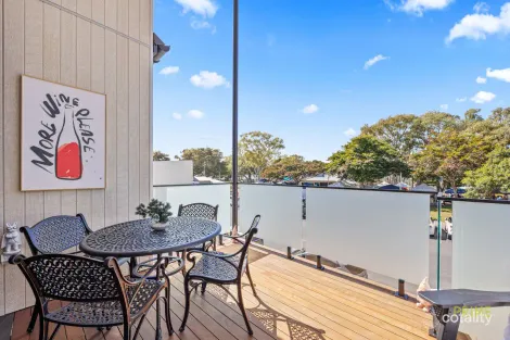 Property photo of 8/4-5 Pier Street Urangan QLD 4655