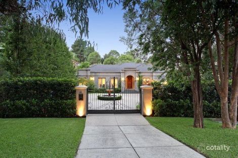 61 Oaktree Rd, Croydon North, VIC 3136