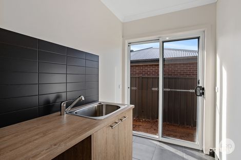 Property photo of 5 Charters Way Huntly VIC 3551