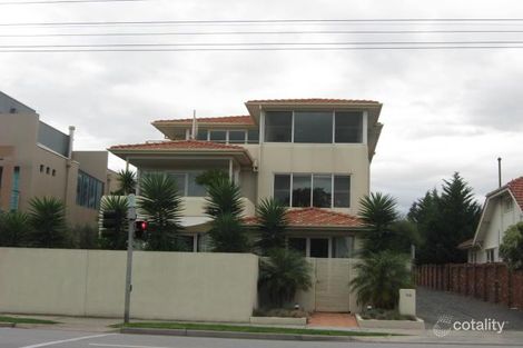 3/99 Ormond Esp, Elwood, VIC 3184