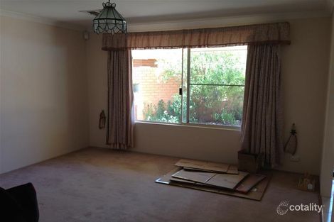 Property photo of 5 Waterside Retreat Wilson WA 6107