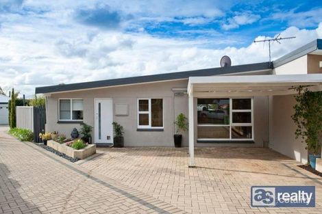 Property photo of 12 Sproxton Way Embleton WA 6062
