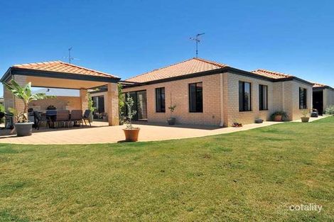 Property photo of 22 Seascapes Boulevard Halls Head WA 6210