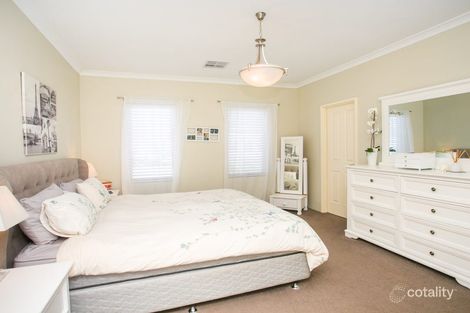 Property photo of 17 Tintoretto Bend Tapping WA 6065