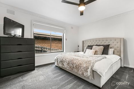 Property photo of 33 Valley Crescent Glenroy VIC 3046