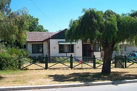 35 Hewison Rd, Medina, WA 6167