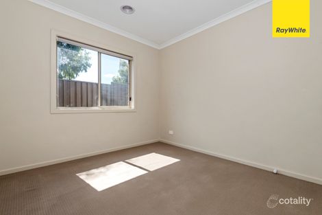 Property photo of 18 Maryburgh Road Cobblebank VIC 3338