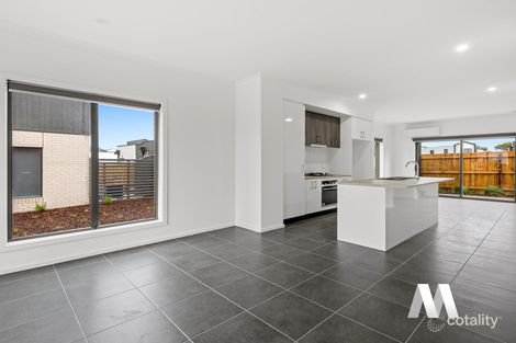 30 Gerlzonda Ave, Deanside, VIC 3336
