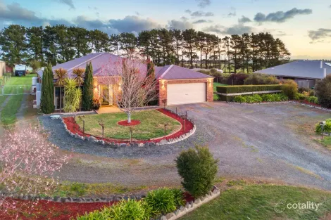 Property photo of 13 Diamond Drive Cardigan Village VIC 3352