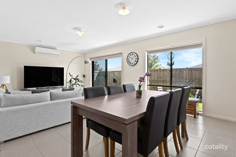 Property photo of 2 Elmtree Crescent Clyde North VIC 3978