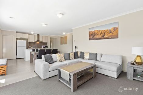 Property photo of 2 Elmtree Crescent Clyde North VIC 3978