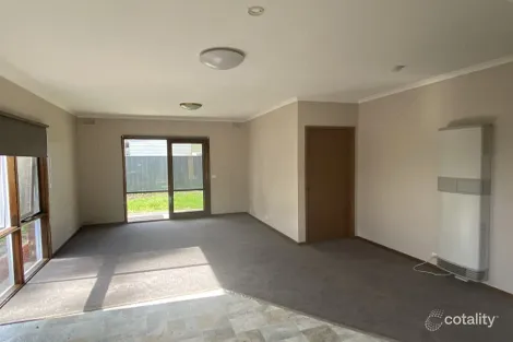 Property photo of 1/96 Marley Street Sale VIC 3850