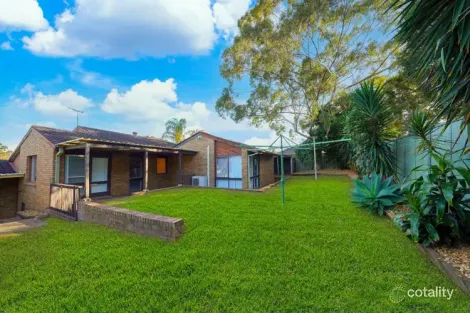 Property photo of 27 Fluorite Place Eagle Vale NSW 2558