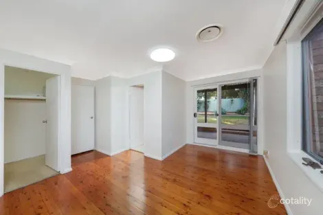 Property photo of 27 Fluorite Place Eagle Vale NSW 2558